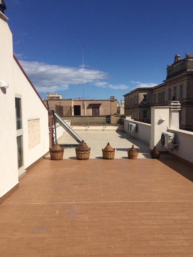 Palazzo Romanelli B&B Trani Εξωτερικό φωτογραφία