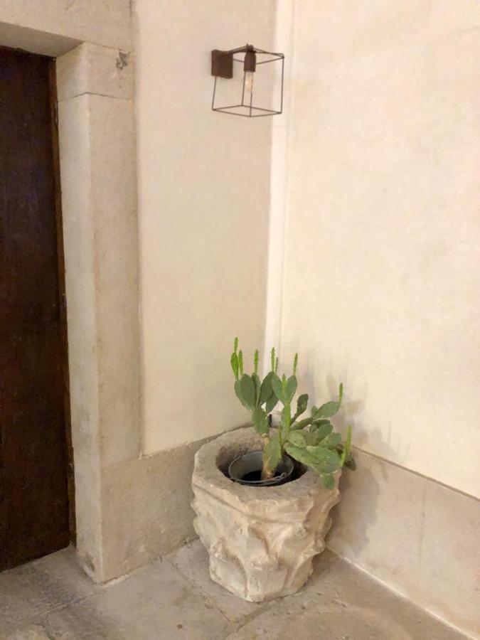 Palazzo Romanelli B&B Trani Εξωτερικό φωτογραφία