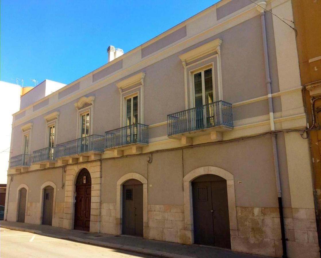 Palazzo Romanelli B&B Trani Εξωτερικό φωτογραφία