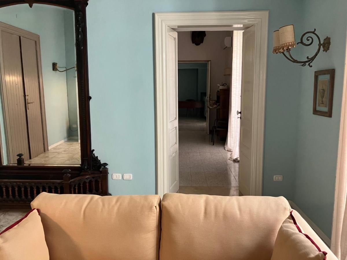 Palazzo Romanelli B&B Trani Εξωτερικό φωτογραφία